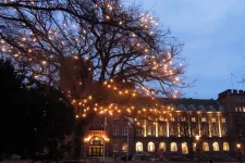AF-borgen i Lund i kvällsljus. Foto. 